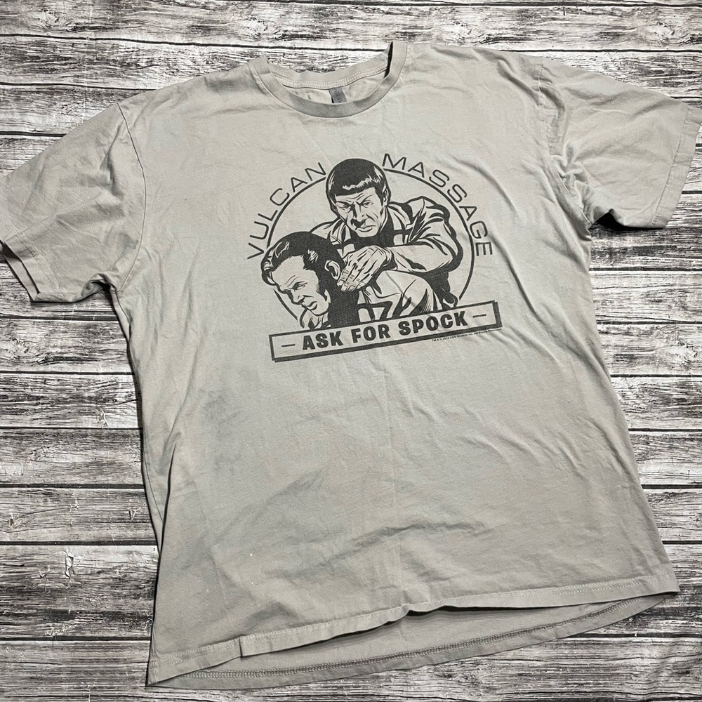 Adult XL Star Trek Spock Vulcan Massage Graphic Shirt Good Condition Minor Flaws